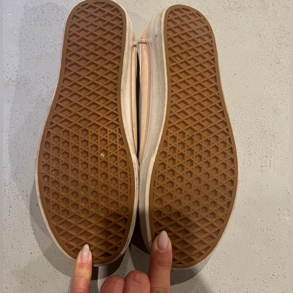 Vans - Picture 4 of 4